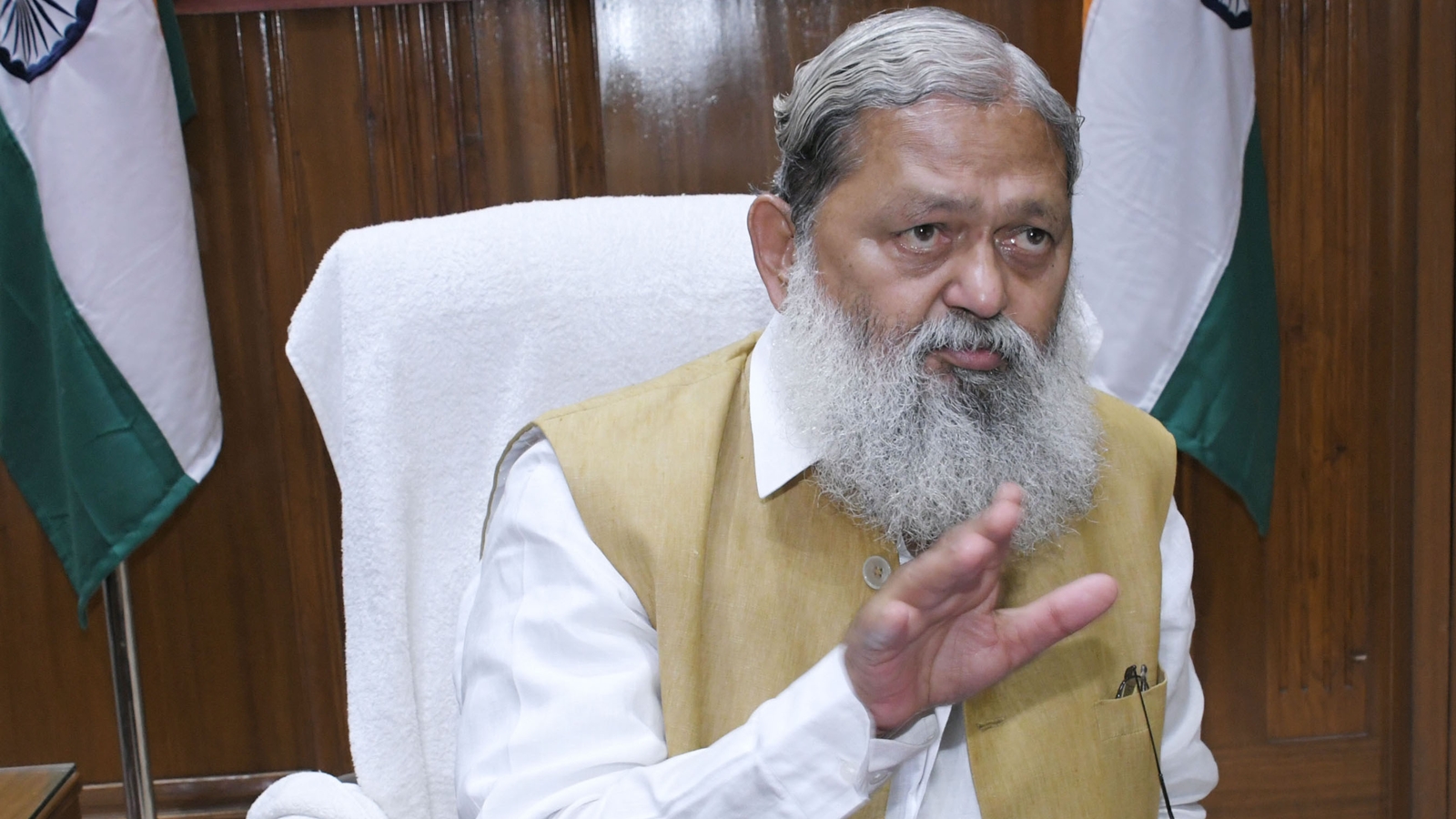 anil vij.jpg