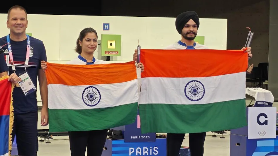 aabffd manu bhaker sarabjot singh bronze medal match x