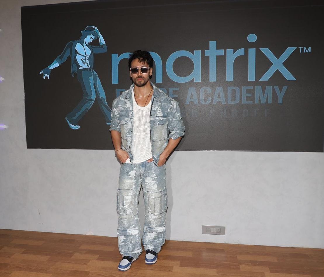 Tiger Shroff launches his FIRST EVER dance academy